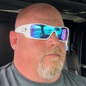 Meet your Posher, Kenneth